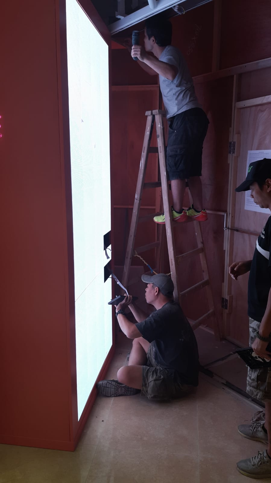 LED Display Board Installation for M11 MUSEA WISE AV Solution