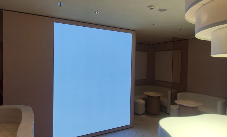 P1.53 LED video wall